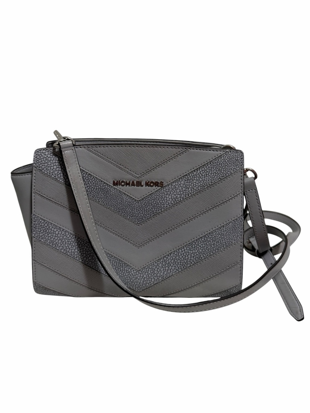 Michael Kors Selma Chevron Crossbody Bag Light Gray